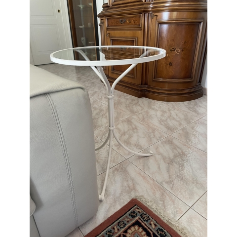 Tavolino Alto Vienna in Rattan con top laccato Bianco, d50xh55 cm